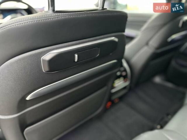 Черный БМВ X7, объемом двигателя 2.99 л и пробегом 10 тыс. км за 145555 $, фото 53 на Automoto.ua