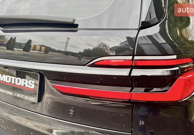 Черный БМВ X7, объемом двигателя 2.99 л и пробегом 33 тыс. км за 129999 $, фото 13 на Automoto.ua