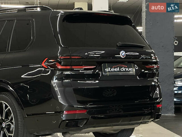 Черный БМВ X7, объемом двигателя 3 л и пробегом 29 тыс. км за 84999 $, фото 14 на Automoto.ua