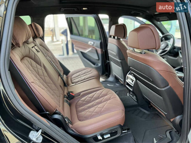 Чорний БМВ X7, об'ємом двигуна 2.99 л та пробігом 42 тис. км за 117000 $, фото 9 на Automoto.ua