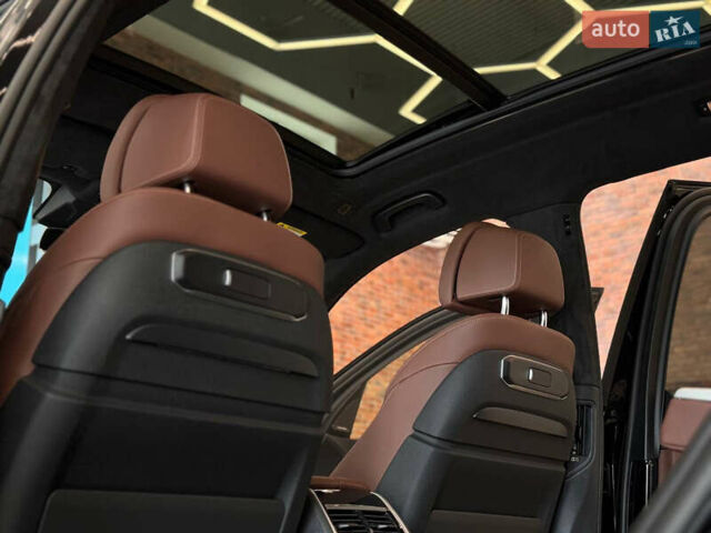 Черный БМВ X7, объемом двигателя 3 л и пробегом 1 тыс. км за 133000 $, фото 16 на Automoto.ua