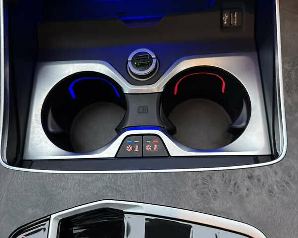 Чорний БМВ X7, об'ємом двигуна 2.99 л та пробігом 42 тис. км за 127700 $, фото 43 на Automoto.ua