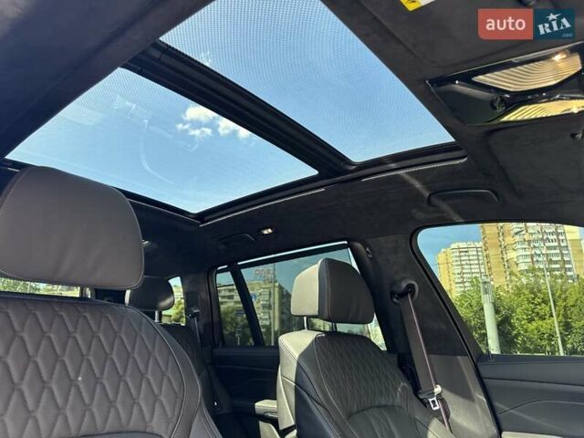 Черный БМВ X7, объемом двигателя 2.99 л и пробегом 33 тыс. км за 140000 $, фото 30 на Automoto.ua