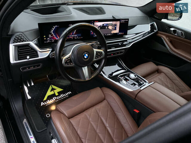 Черный БМВ X7, объемом двигателя 2.99 л и пробегом 50 тыс. км за 142000 $, фото 29 на Automoto.ua