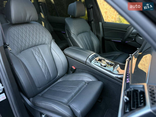 Чорний БМВ X7, об'ємом двигуна 2.99 л та пробігом 9 тис. км за 139999 $, фото 22 на Automoto.ua