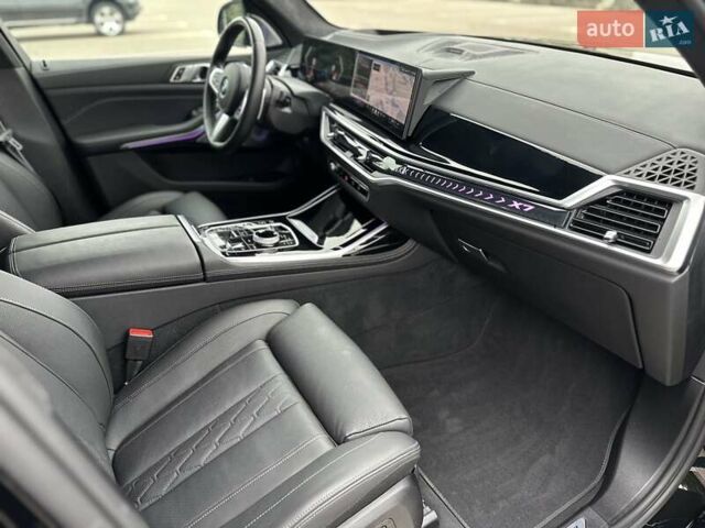 Черный БМВ X7, объемом двигателя 2.99 л и пробегом 10 тыс. км за 145555 $, фото 32 на Automoto.ua