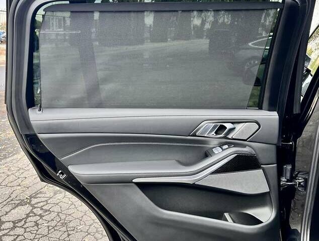 Черный БМВ X7, объемом двигателя 2.99 л и пробегом 33 тыс. км за 129999 $, фото 32 на Automoto.ua