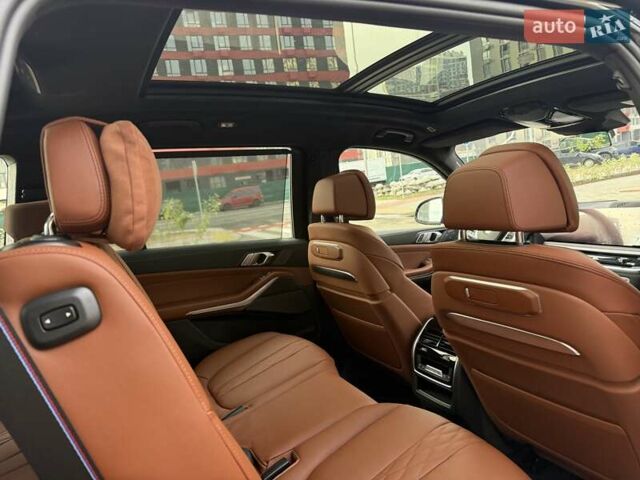 Черный БМВ X7, объемом двигателя 3 л и пробегом 1 тыс. км за 144111 $, фото 8 на Automoto.ua