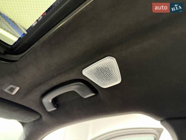 Черный БМВ X7, объемом двигателя 4.39 л и пробегом 25 тыс. км за 155990 $, фото 63 на Automoto.ua