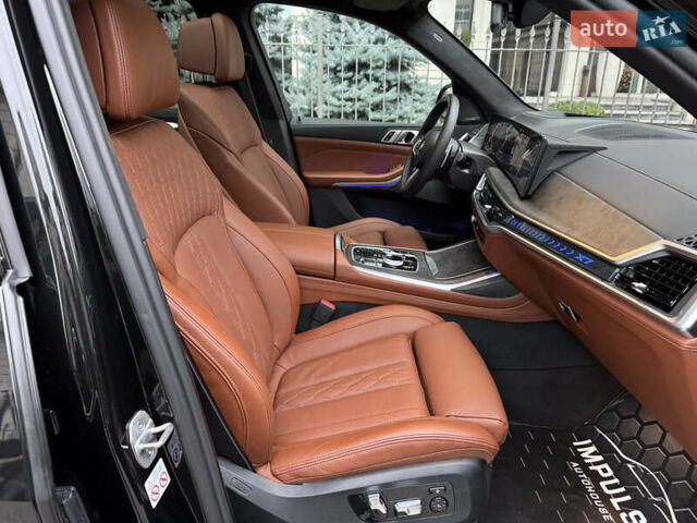 Чорний БМВ X7, об'ємом двигуна 2.99 л та пробігом 42 тис. км за 127700 $, фото 24 на Automoto.ua