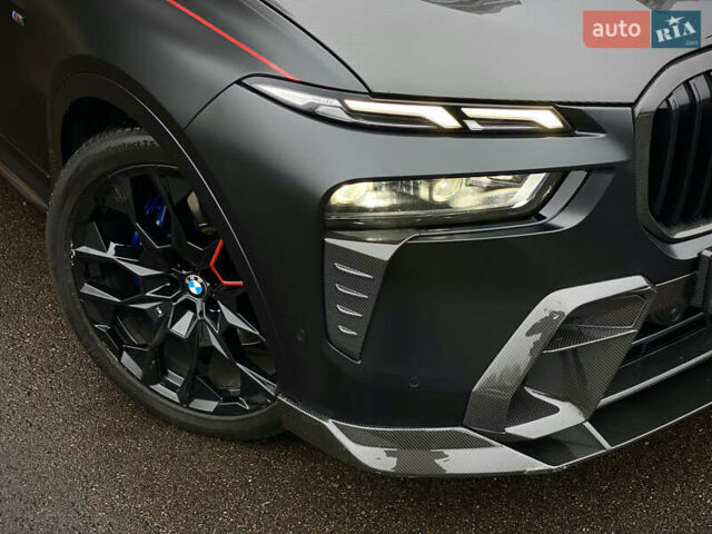 Черный БМВ X7, объемом двигателя 2.99 л и пробегом 50 тыс. км за 142000 $, фото 5 на Automoto.ua
