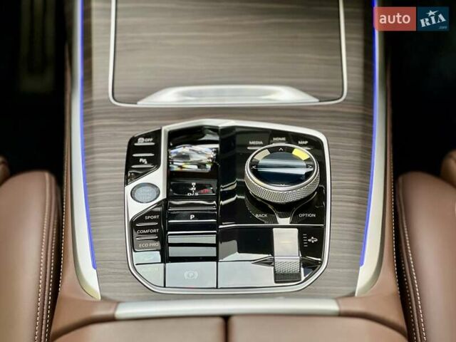 Чорний БМВ X7, об'ємом двигуна 2.99 л та пробігом 35 тис. км за 126000 $, фото 41 на Automoto.ua