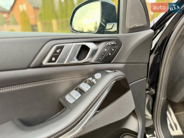 Чорний БМВ X7, об'ємом двигуна 2.99 л та пробігом 61 тис. км за 117000 $, фото 39 на Automoto.ua