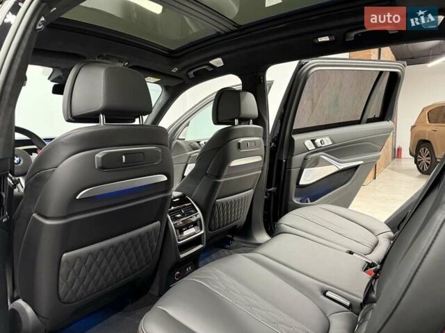 Черный БМВ X7, объемом двигателя 4.39 л и пробегом 25 тыс. км за 155990 $, фото 36 на Automoto.ua