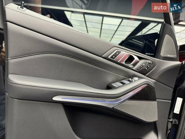 Черный БМВ X7, объемом двигателя 4.4 л и пробегом 61 тыс. км за 137700 $, фото 19 на Automoto.ua