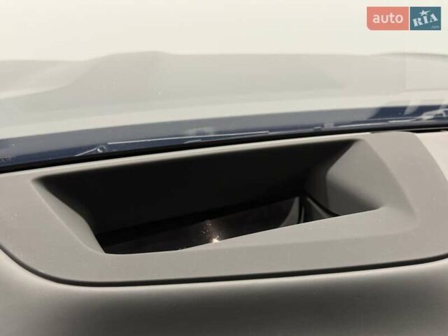 Черный БМВ X7, объемом двигателя 4.39 л и пробегом 25 тыс. км за 155990 $, фото 71 на Automoto.ua