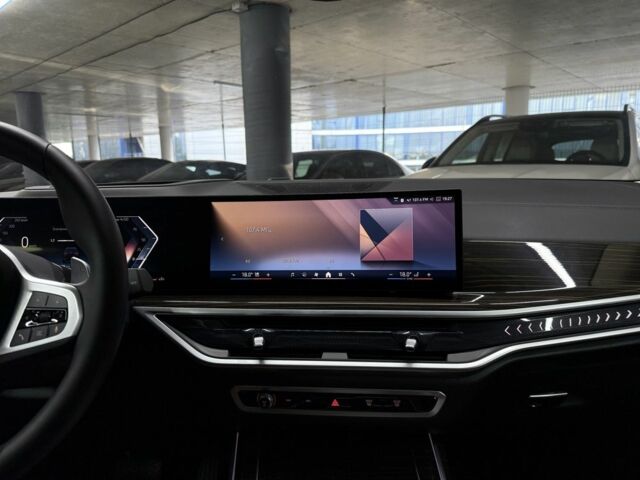 Черный БМВ X7, объемом двигателя 3 л и пробегом 25 тыс. км за 83900 $, фото 21 на Automoto.ua