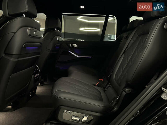 Черный БМВ X7, объемом двигателя 3 л и пробегом 29 тыс. км за 84999 $, фото 32 на Automoto.ua