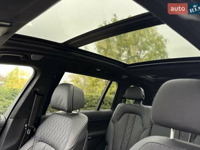 Черный БМВ X7, объемом двигателя 2.99 л и пробегом 10 тыс. км за 145555 $, фото 22 на Automoto.ua