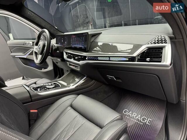 Черный БМВ X7, объемом двигателя 4.4 л и пробегом 61 тыс. км за 137700 $, фото 52 на Automoto.ua