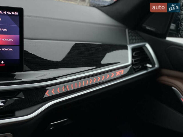 Черный БМВ X7, объемом двигателя 2.99 л и пробегом 50 тыс. км за 142000 $, фото 39 на Automoto.ua