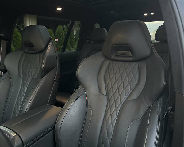 Черный БМВ X7, объемом двигателя 2.99 л и пробегом 60 тыс. км за 124999 $, фото 15 на Automoto.ua