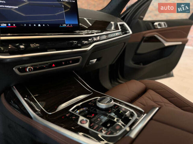 Черный БМВ X7, объемом двигателя 3 л и пробегом 1 тыс. км за 133000 $, фото 21 на Automoto.ua