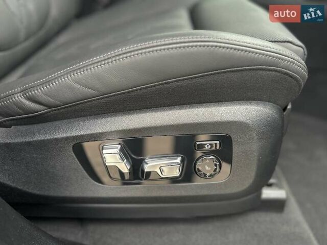Черный БМВ X7, объемом двигателя 2.99 л и пробегом 10 тыс. км за 145555 $, фото 34 на Automoto.ua