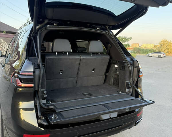 Черный БМВ X7, объемом двигателя 3 л и пробегом 28 тыс. км за 93000 $, фото 38 на Automoto.ua