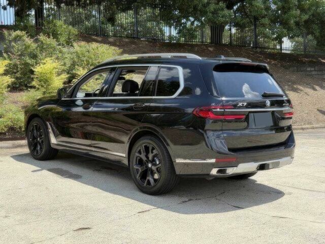Черный БМВ X7, объемом двигателя 3 л и пробегом 25 тыс. км за 50000 $, фото 7 на Automoto.ua
