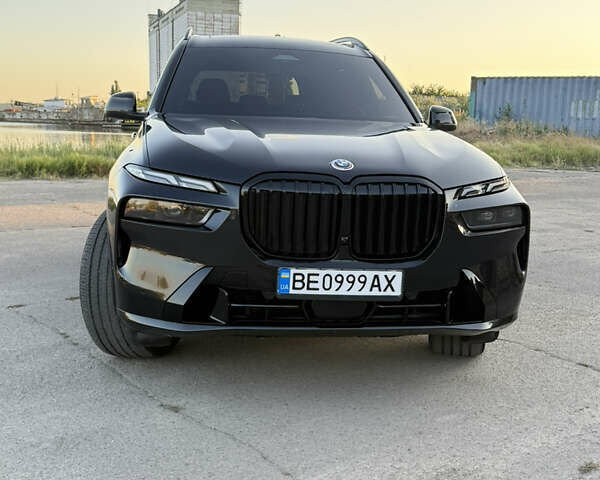 Черный БМВ X7, объемом двигателя 3 л и пробегом 28 тыс. км за 93000 $, фото 3 на Automoto.ua