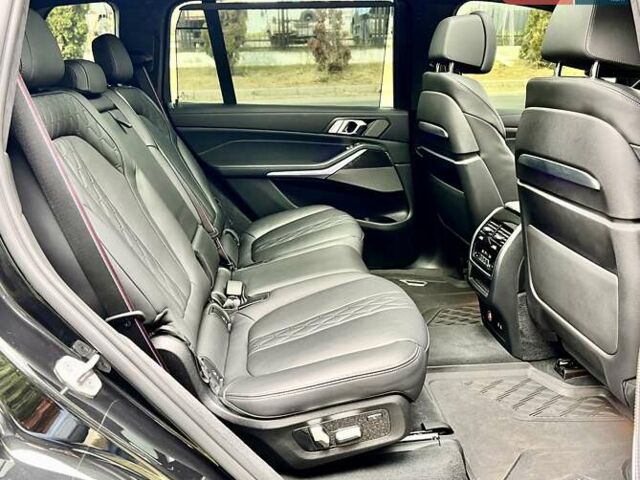 Черный БМВ X7, объемом двигателя 2.99 л и пробегом 33 тыс. км за 129999 $, фото 60 на Automoto.ua
