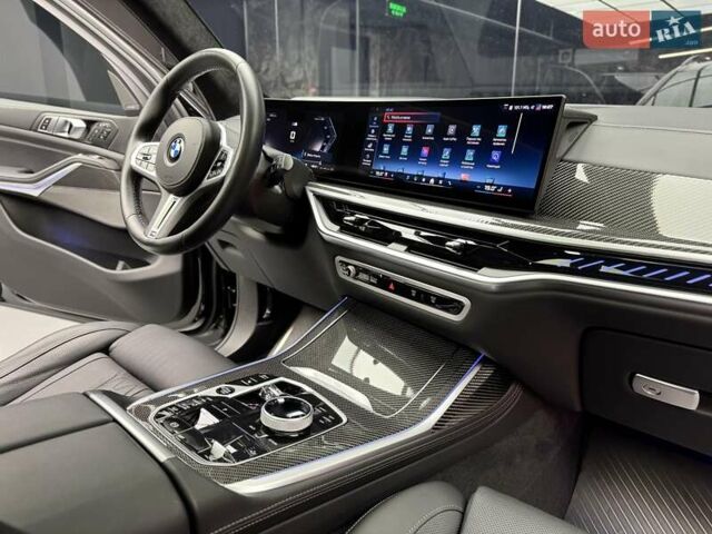 Черный БМВ X7, объемом двигателя 4.4 л и пробегом 61 тыс. км за 137700 $, фото 54 на Automoto.ua