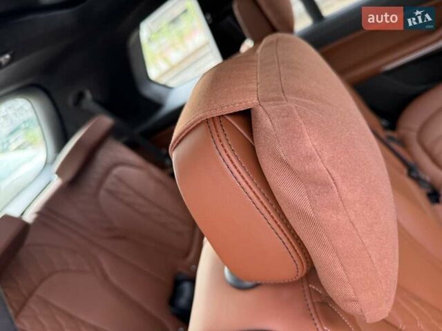 Черный БМВ X7, объемом двигателя 3 л и пробегом 1 тыс. км за 144111 $, фото 6 на Automoto.ua