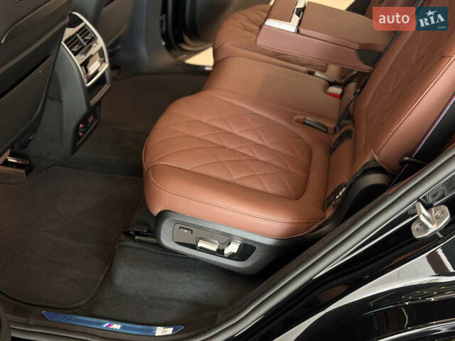 Черный БМВ X7, объемом двигателя 3 л и пробегом 1 тыс. км за 133000 $, фото 15 на Automoto.ua