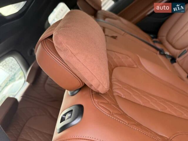 Черный БМВ X7, объемом двигателя 3 л и пробегом 1 тыс. км за 144111 $, фото 7 на Automoto.ua