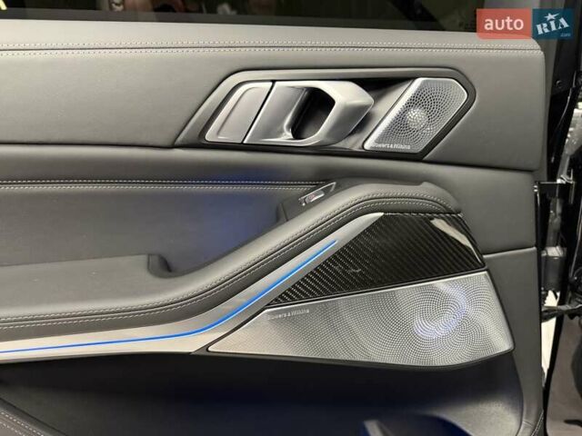 Черный БМВ X7, объемом двигателя 4.39 л и пробегом 25 тыс. км за 155990 $, фото 34 на Automoto.ua
