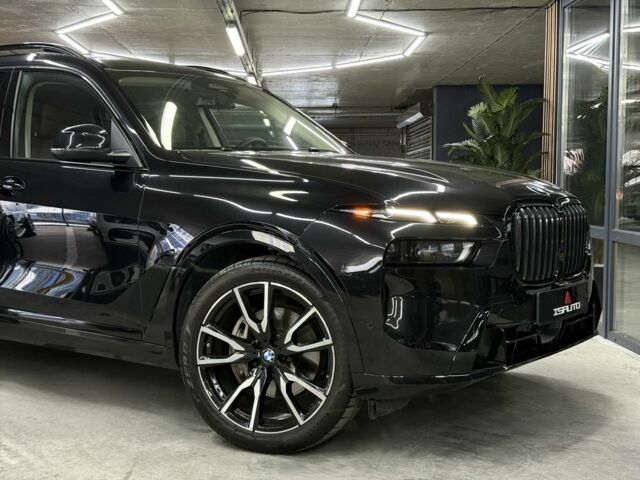 Черный БМВ X7, объемом двигателя 3 л и пробегом 25 тыс. км за 83900 $, фото 3 на Automoto.ua
