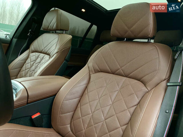 Черный БМВ X7, объемом двигателя 2.99 л и пробегом 50 тыс. км за 142000 $, фото 30 на Automoto.ua