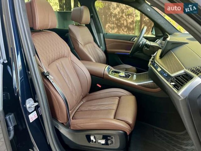 Чорний БМВ X7, об'ємом двигуна 2.99 л та пробігом 35 тис. км за 126000 $, фото 47 на Automoto.ua