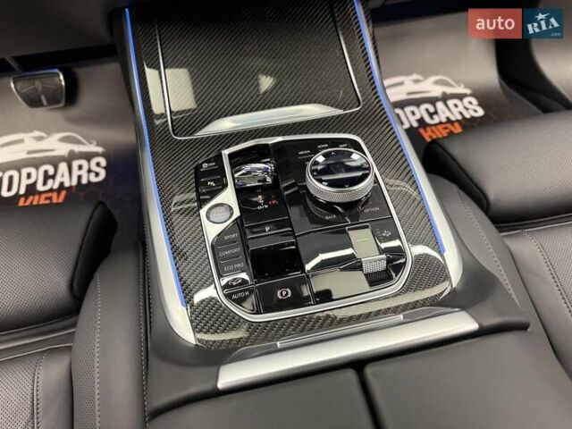 Черный БМВ X7, объемом двигателя 4.39 л и пробегом 25 тыс. км за 155990 $, фото 70 на Automoto.ua