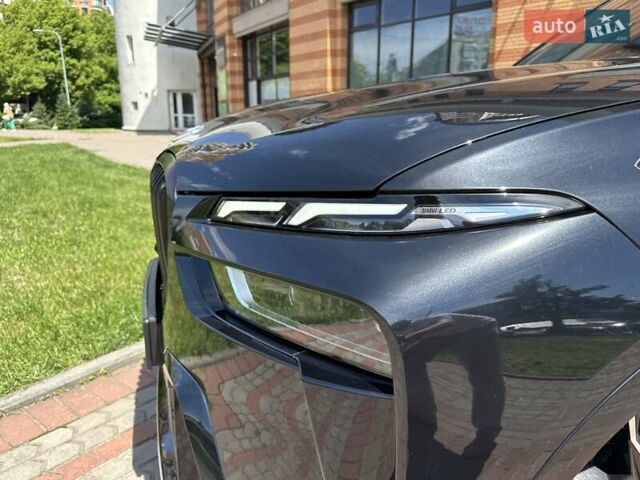 Черный БМВ X7, объемом двигателя 2.99 л и пробегом 33 тыс. км за 140000 $, фото 3 на Automoto.ua