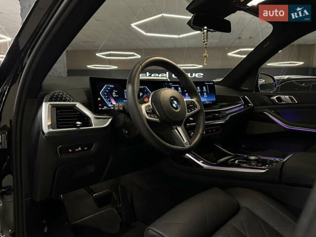 Черный БМВ X7, объемом двигателя 3 л и пробегом 29 тыс. км за 84999 $, фото 19 на Automoto.ua