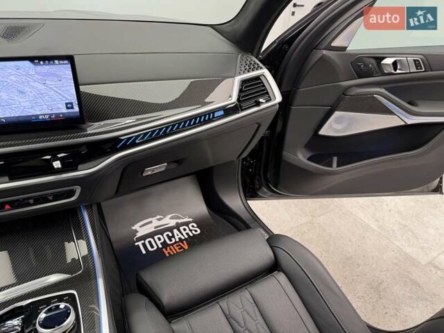 Черный БМВ X7, объемом двигателя 4.39 л и пробегом 25 тыс. км за 155990 $, фото 66 на Automoto.ua