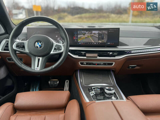 Черный БМВ X7, объемом двигателя 4.39 л и пробегом 20 тыс. км за 149500 $, фото 9 на Automoto.ua