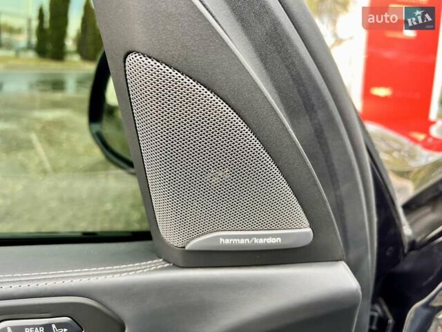 Черный БМВ X7, объемом двигателя 2.99 л и пробегом 33 тыс. км за 129999 $, фото 25 на Automoto.ua