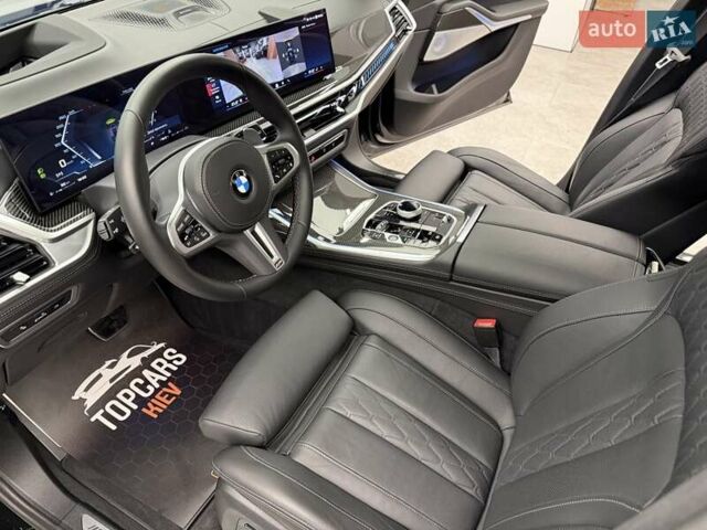 Черный БМВ X7, объемом двигателя 4.39 л и пробегом 25 тыс. км за 155990 $, фото 30 на Automoto.ua