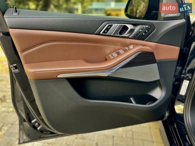 Чорний БМВ X7, об'ємом двигуна 2.99 л та пробігом 35 тис. км за 126000 $, фото 23 на Automoto.ua