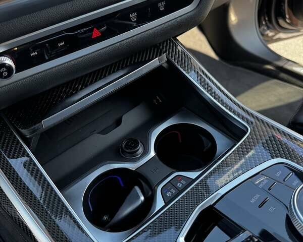 Черный БМВ X7, объемом двигателя 3 л и пробегом 60 тыс. км за 132000 $, фото 10 на Automoto.ua