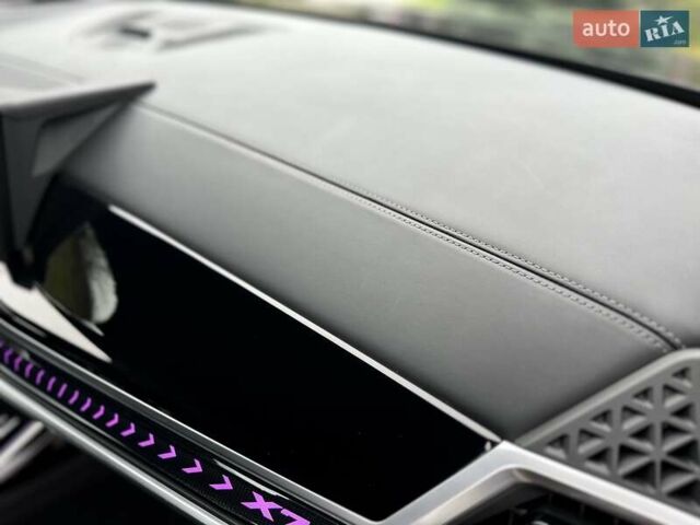 Черный БМВ X7, объемом двигателя 2.99 л и пробегом 10 тыс. км за 145555 $, фото 28 на Automoto.ua